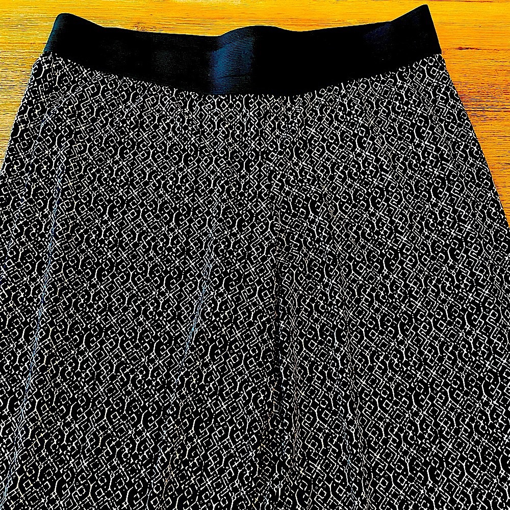 Light weight pull on dress pants